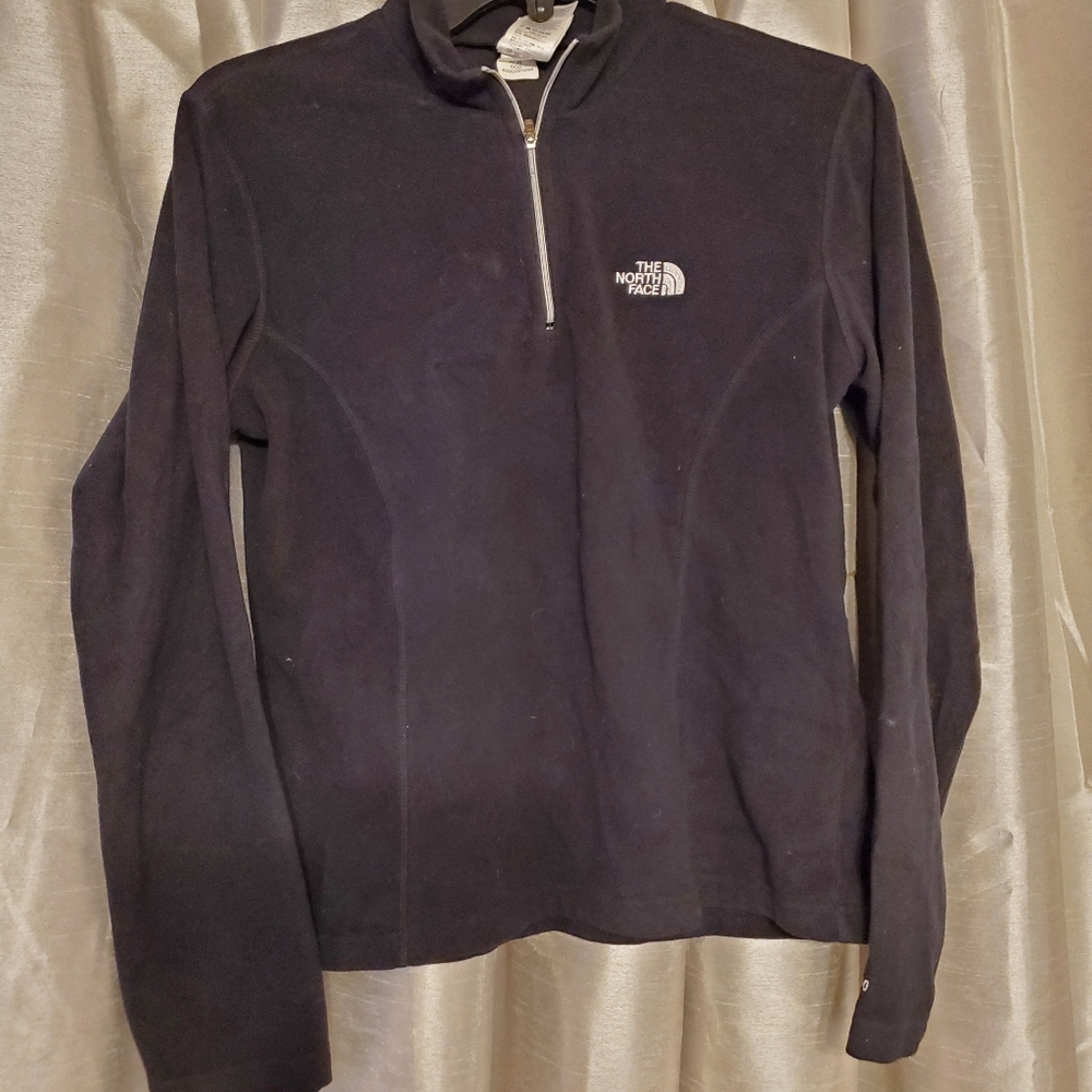 North Face Black fleece pull-over Size Small